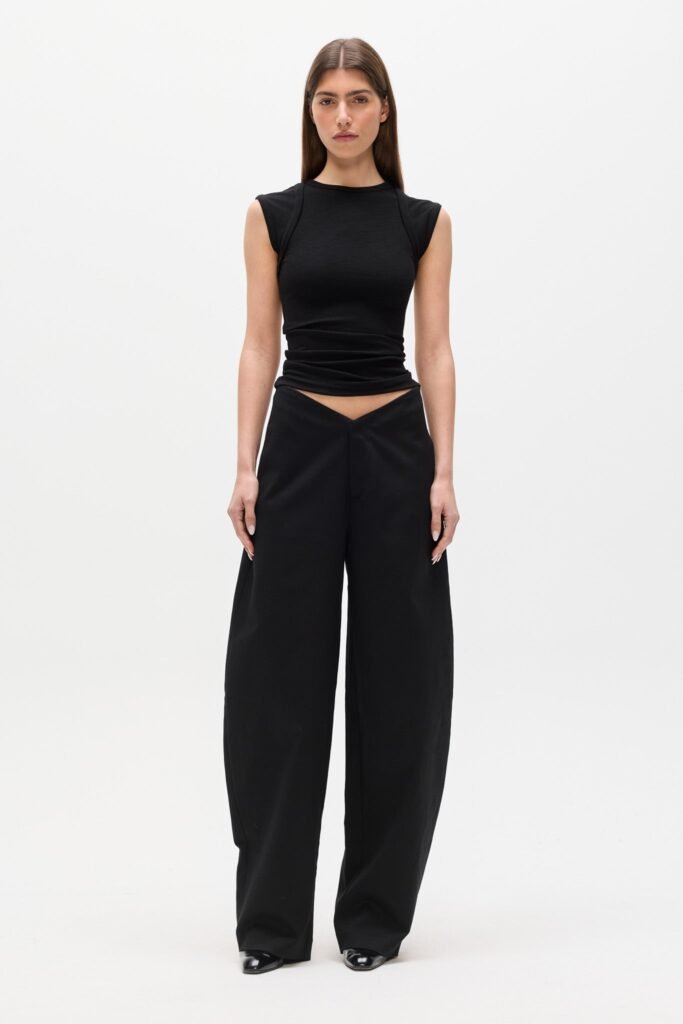 ELARA T-SHIRT - BLACK 1