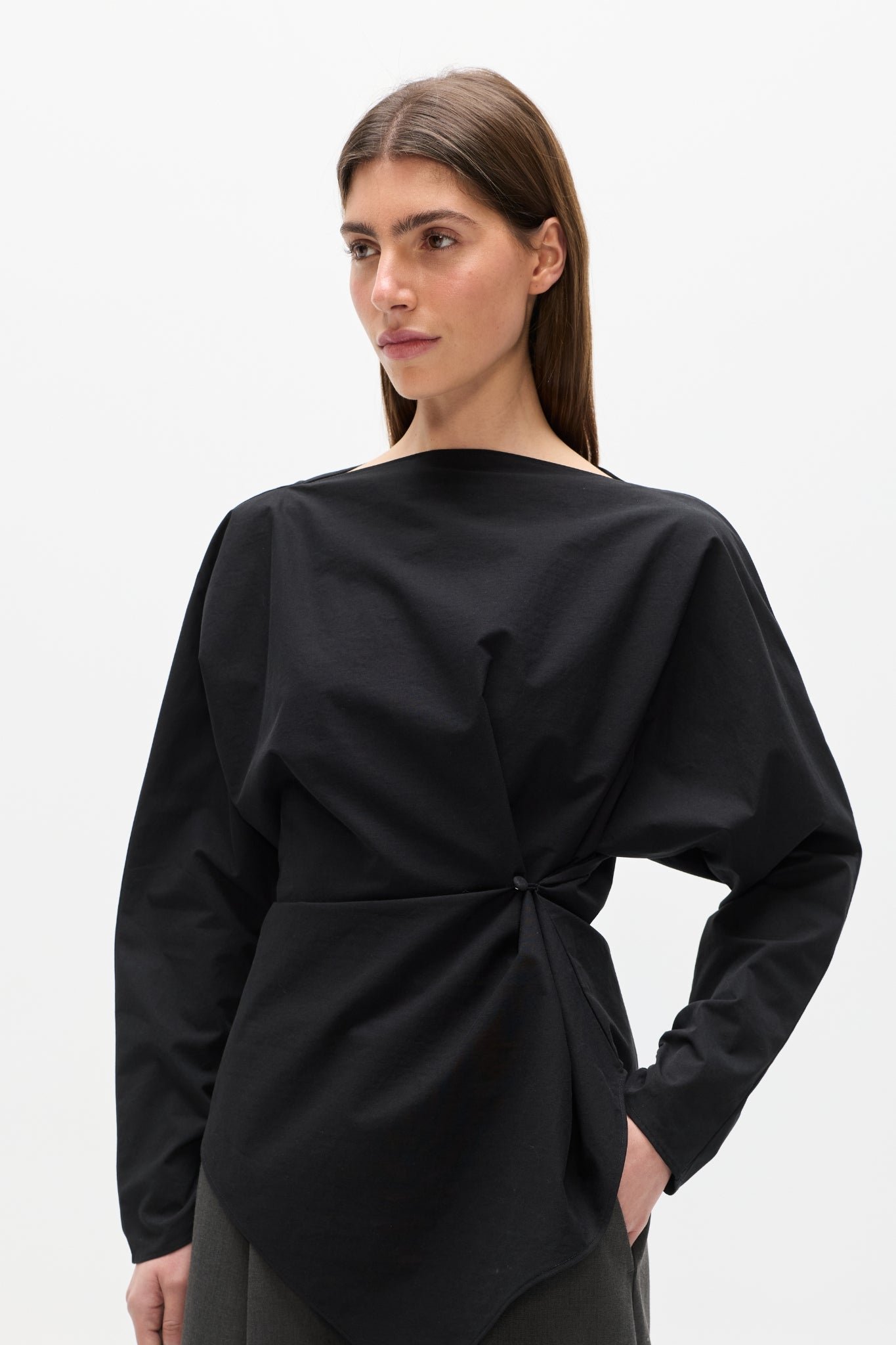 HALTHEA TOP - BLACK 3