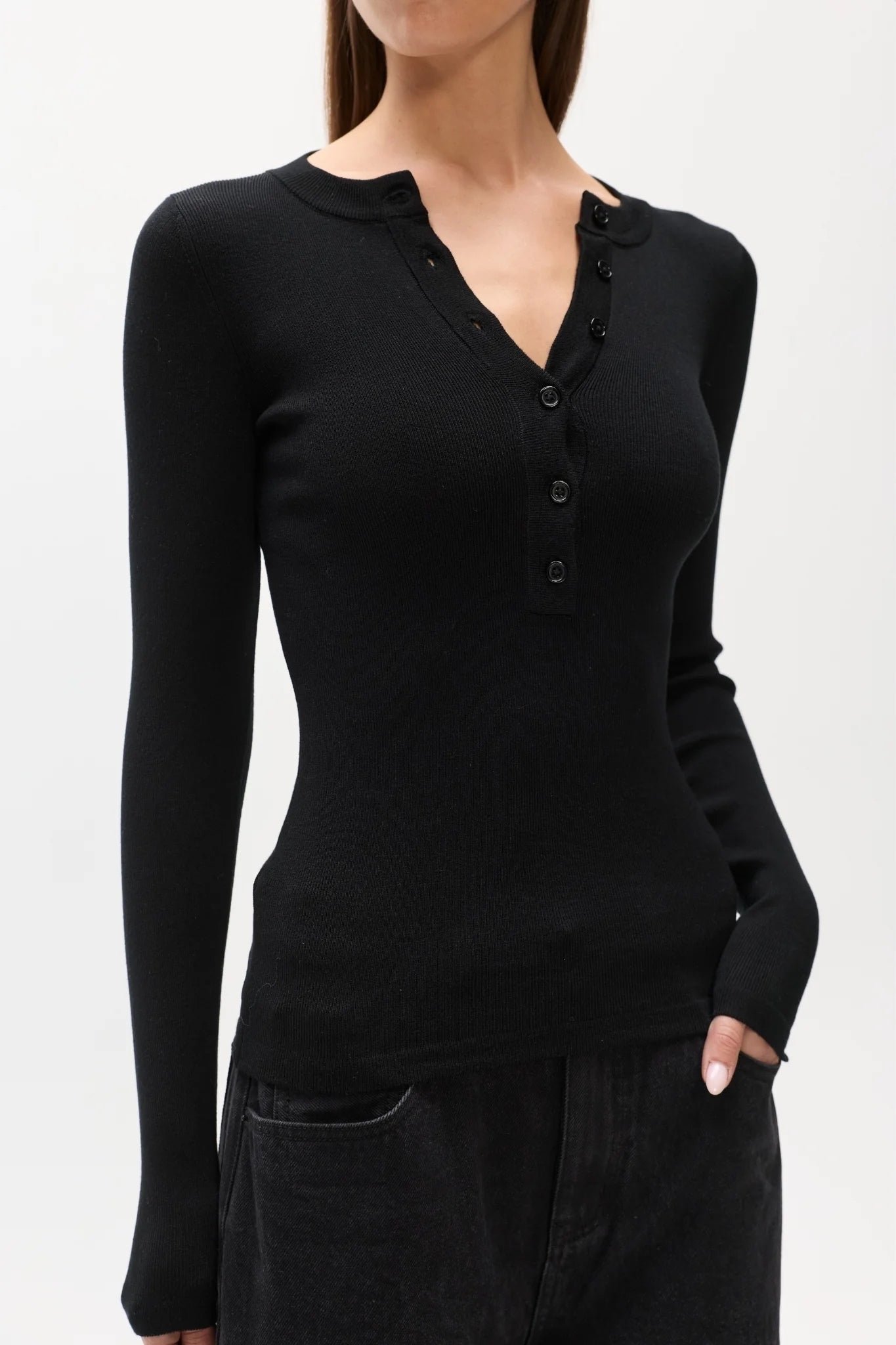 ORIEN LONGSLEEVE - BLACK 2