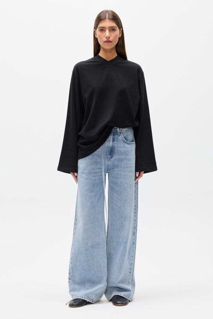 PRIYA V-NECK LONG SLEEVE TOP - BLACK 1