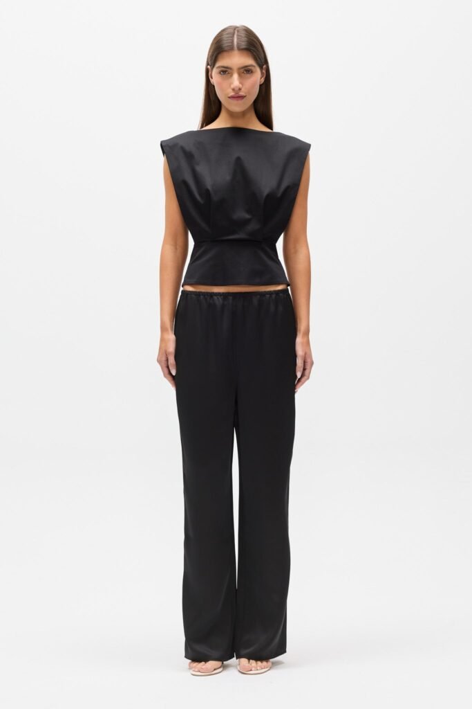 SHELLY TOP - BLACK 1