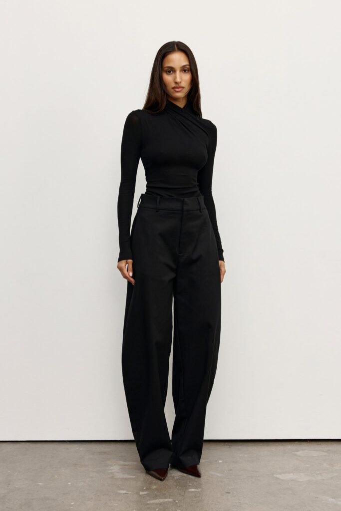 TONIA TOP - BLACK 1